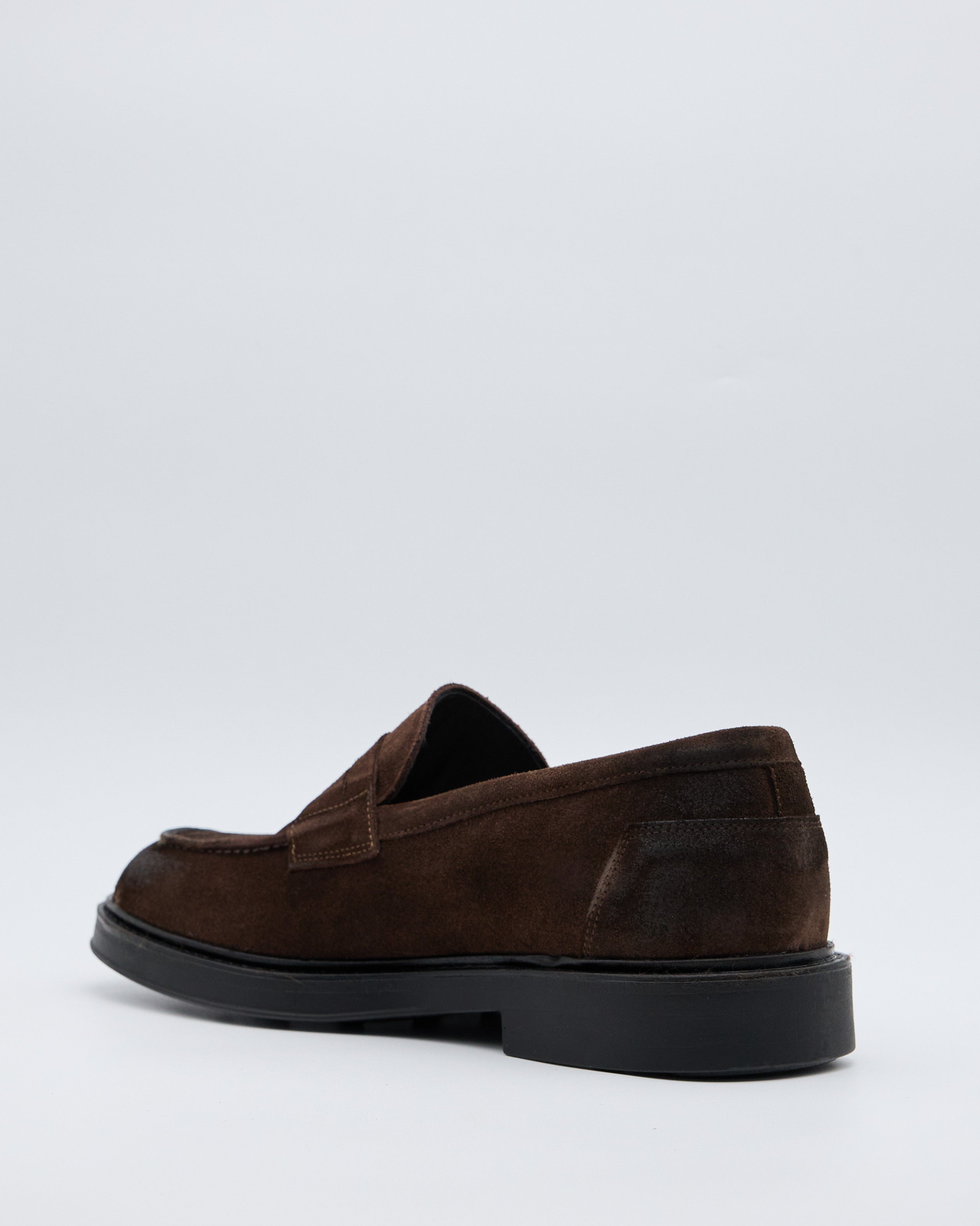 Mocassino in Camoscio Marrone con Mascherina
