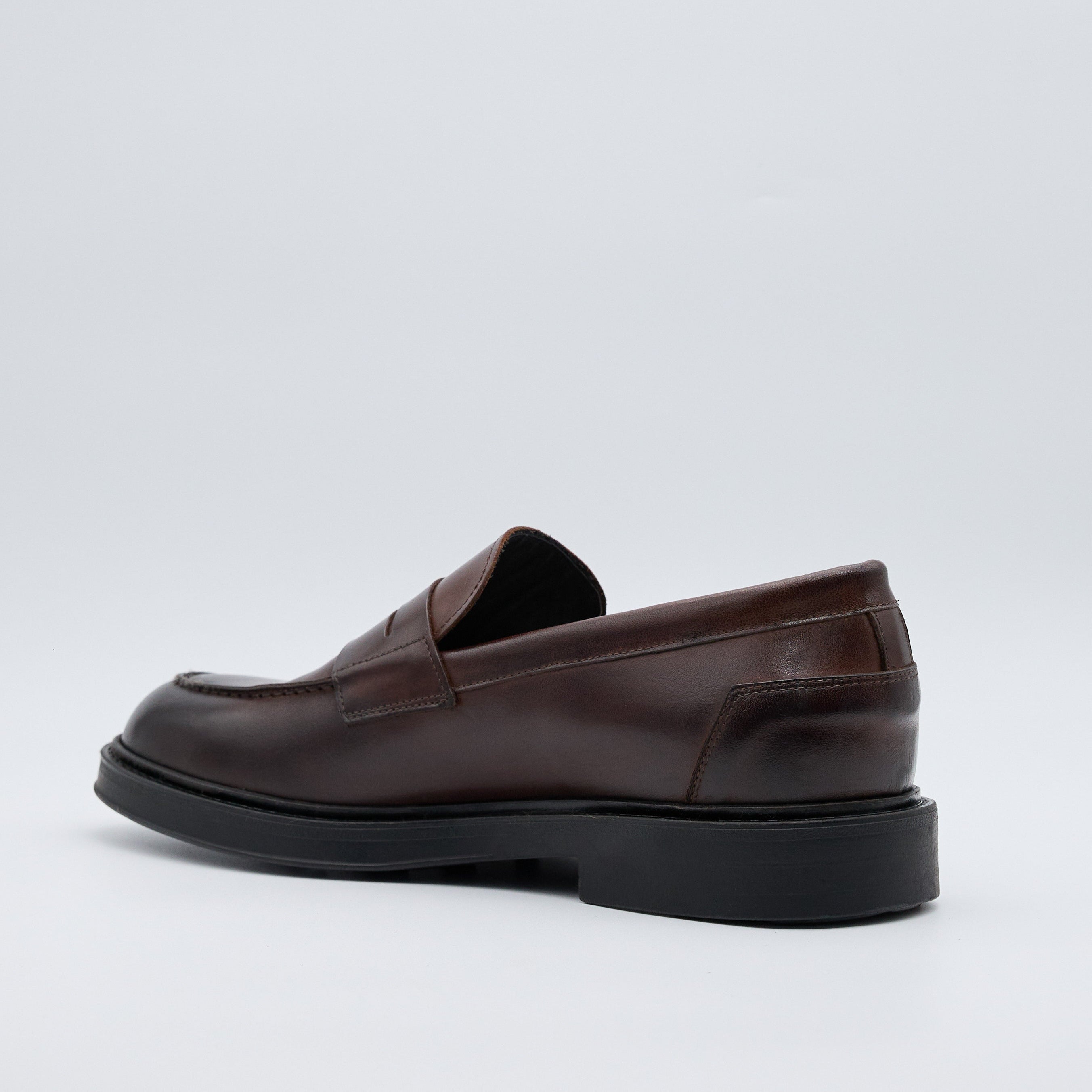 Mocassino in Pelle Marrone con Mascherina