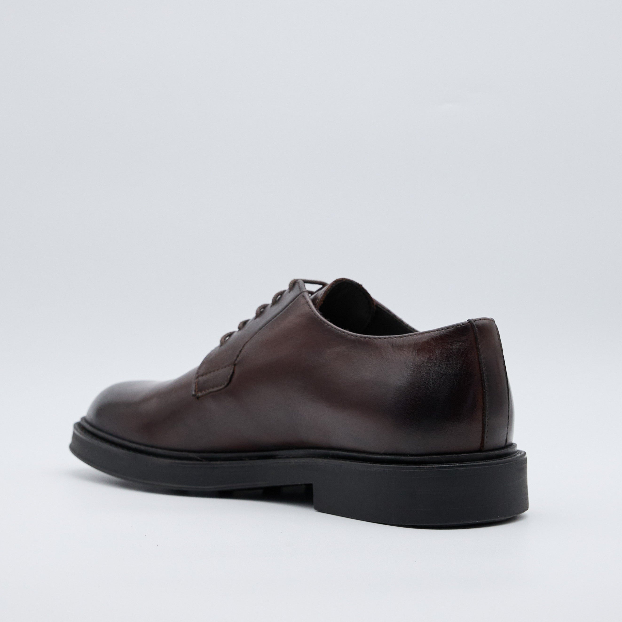 Derby in Pelle Marrone Liscia