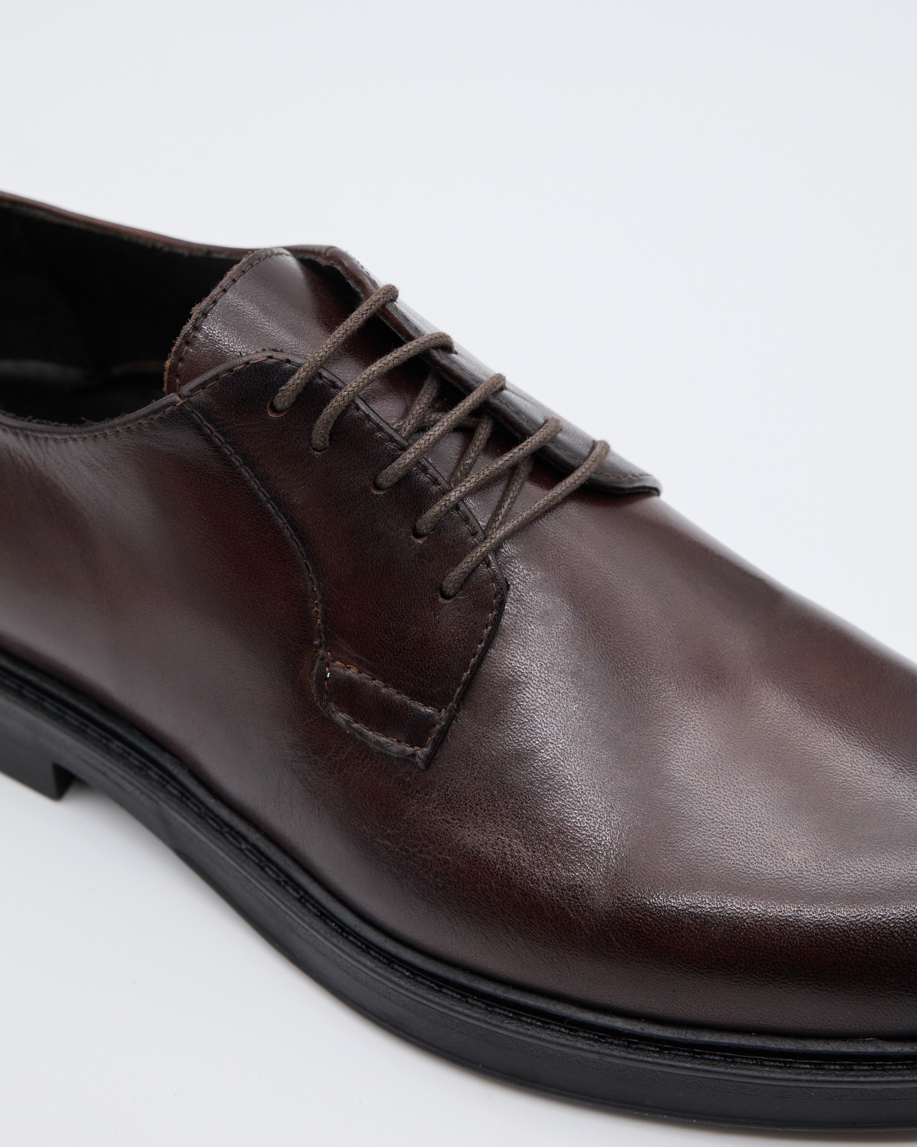 Derby in Pelle Marrone Liscia