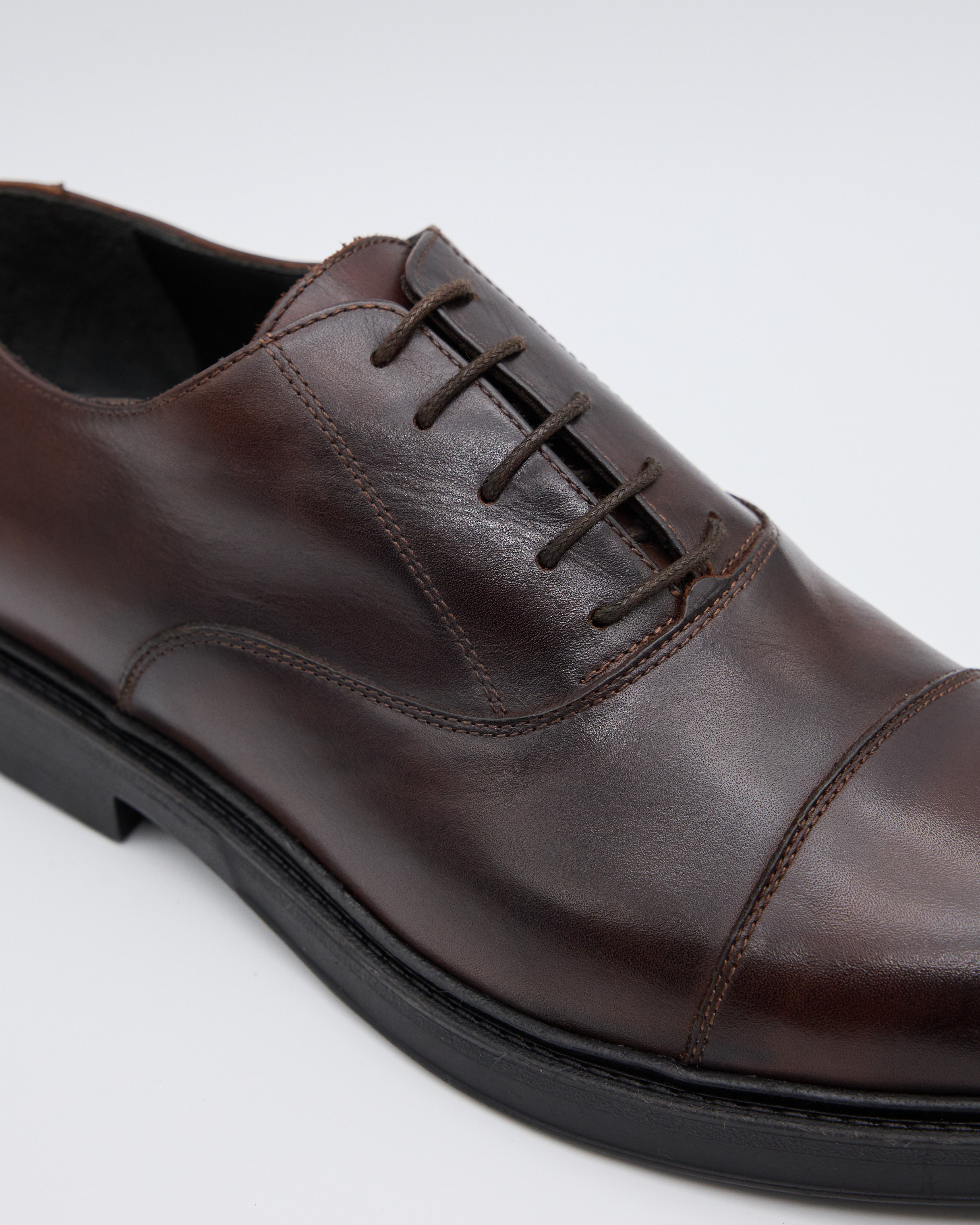 Oxford Cap Toe in Pelle Marrone